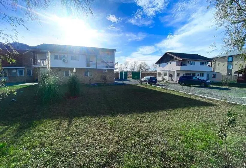 ペンション Vis De Vara