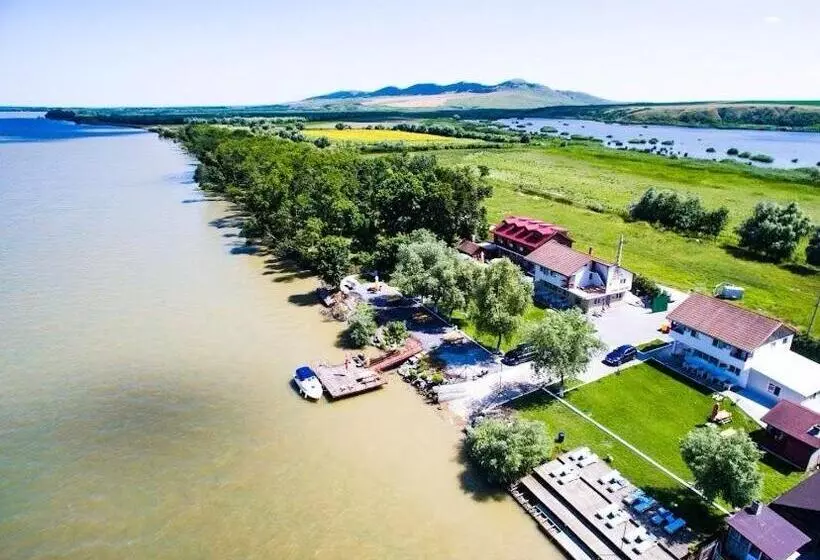 ペンション Vis De Vara