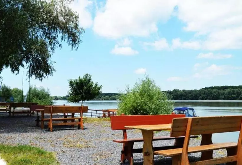 ペンション Vis De Vara