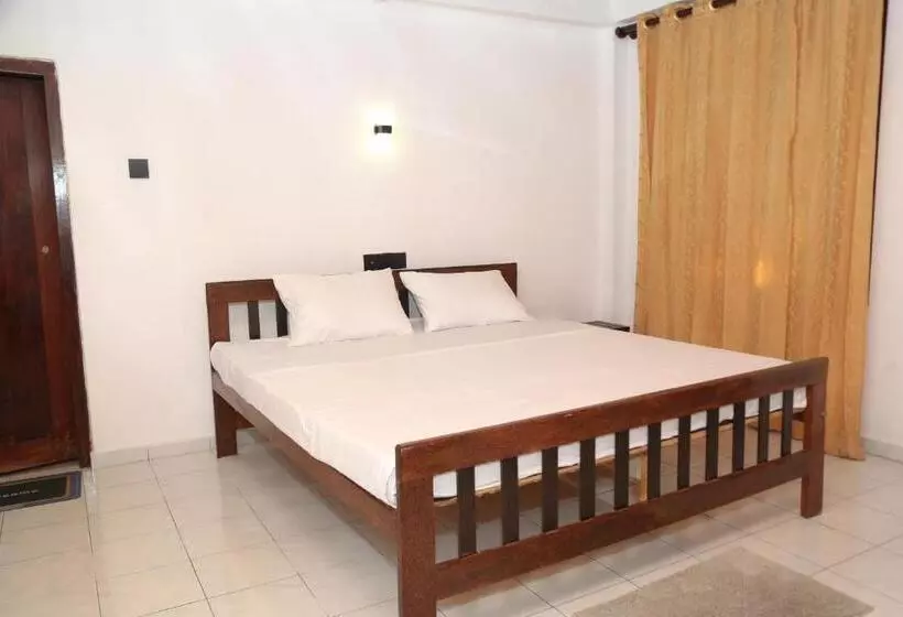 Majatalo Wave Crest Residence