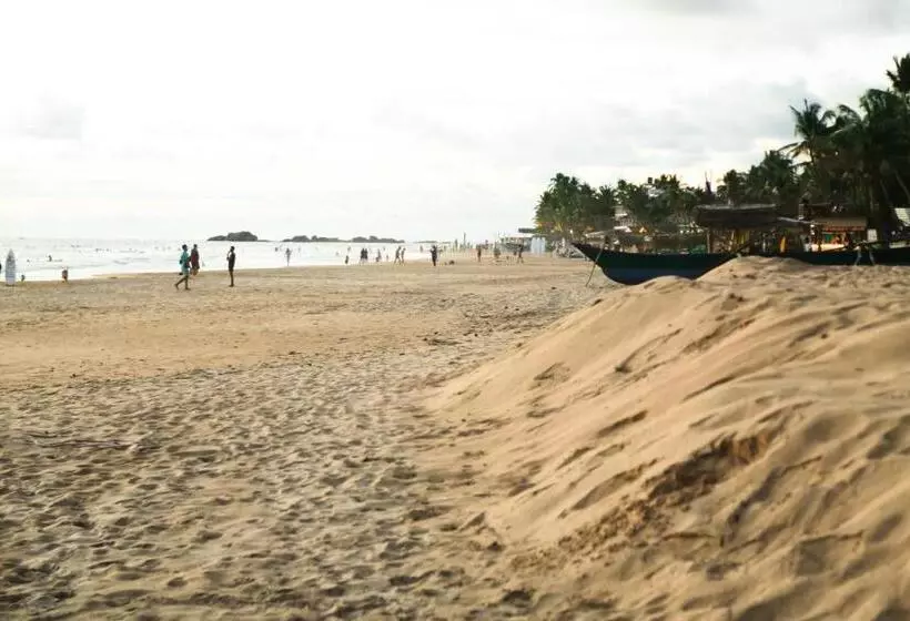 Majatalo Wave Crest Residence