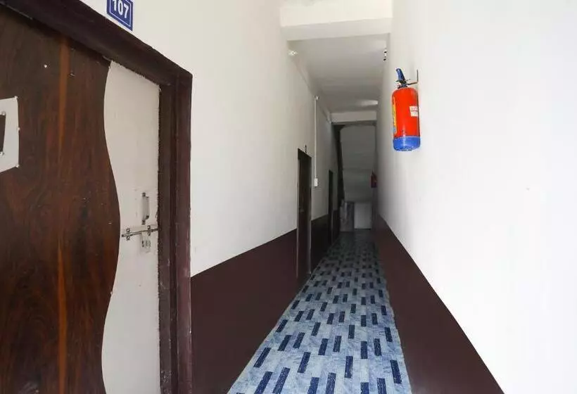 Spot On Hotel Up 13