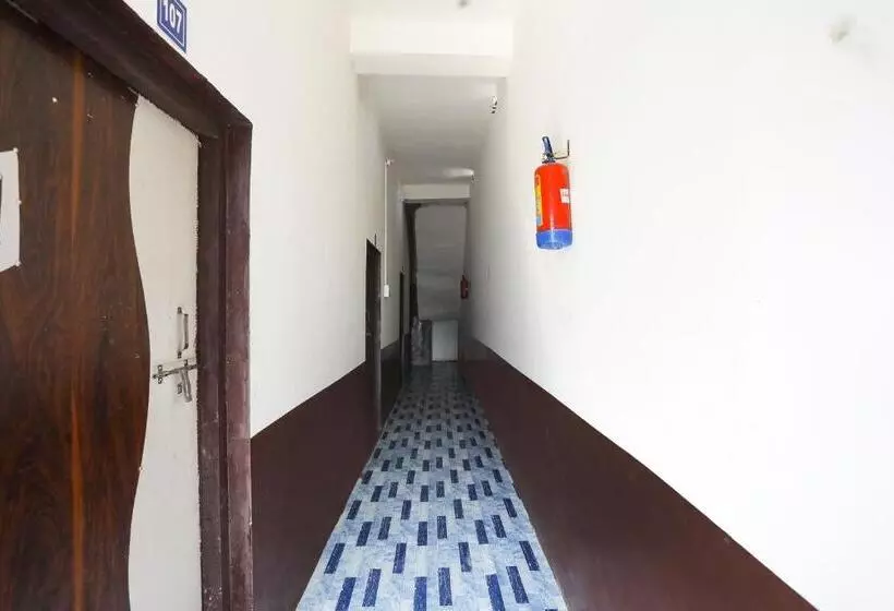 Spot On Hotel Up 13