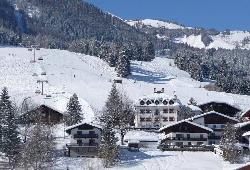 Aparthotel Ansitz Felsenheim