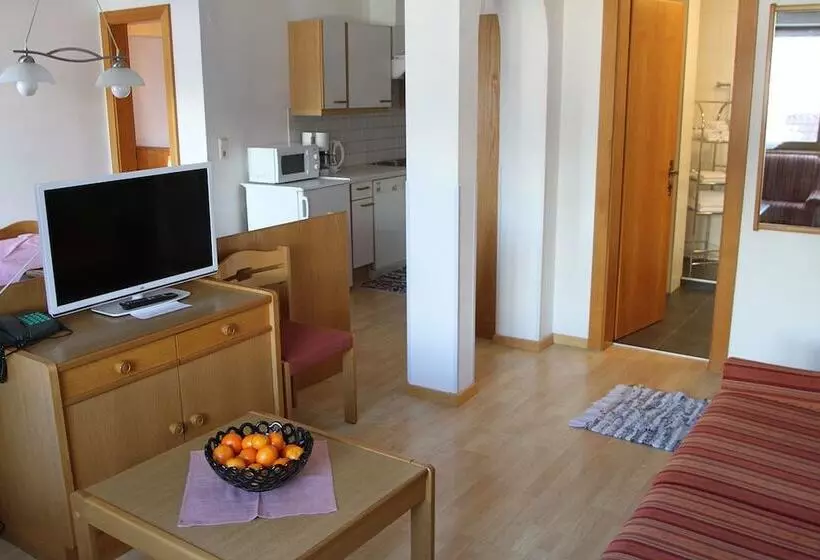 Collina Hotel Garni