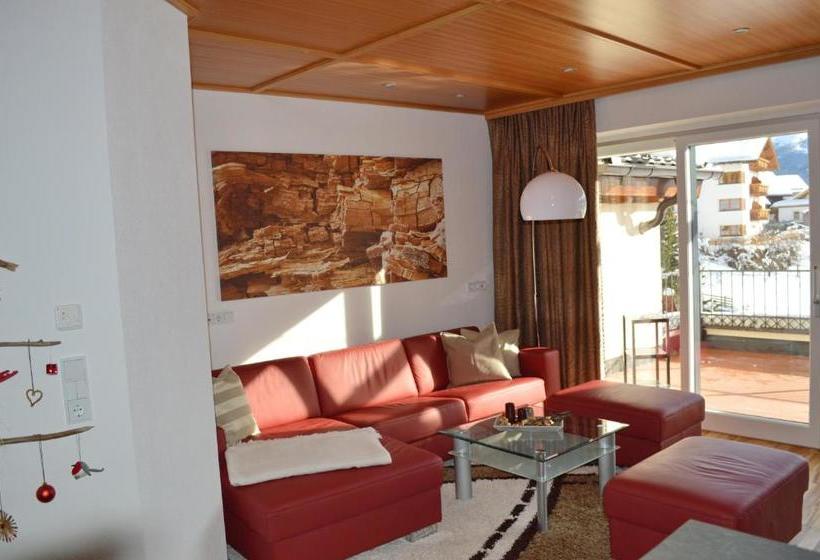 هتل An Der Via Claudia Augusta