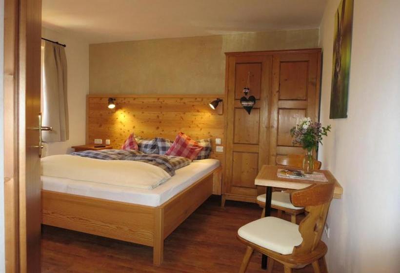 هتل An Der Via Claudia Augusta