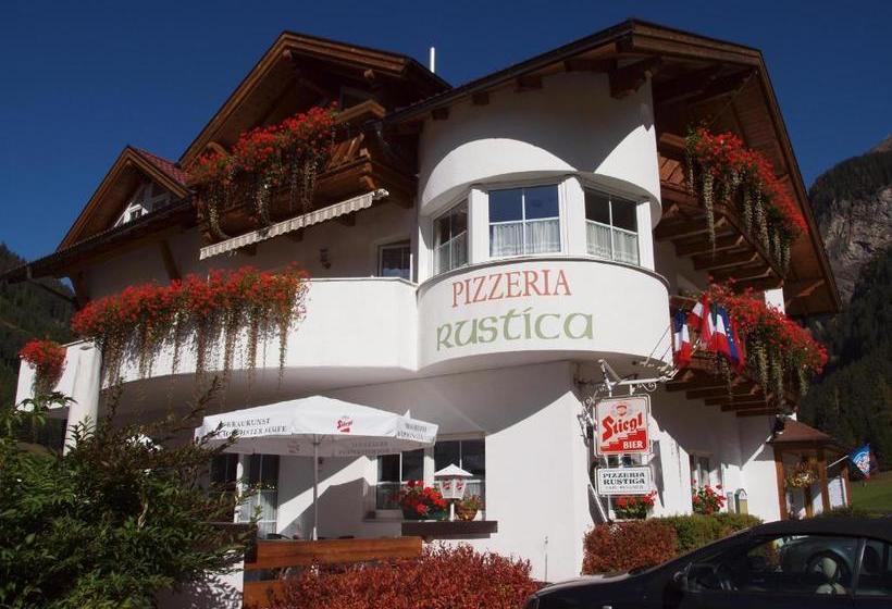 ホテル Apart Haus & Pizzeria Rustica