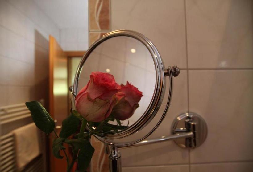 ホテル Apart Haus & Pizzeria Rustica