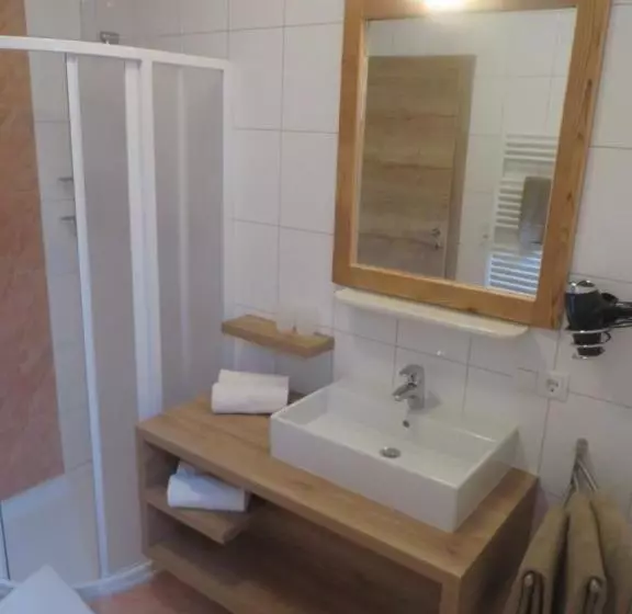 هتل Apartment Pfister