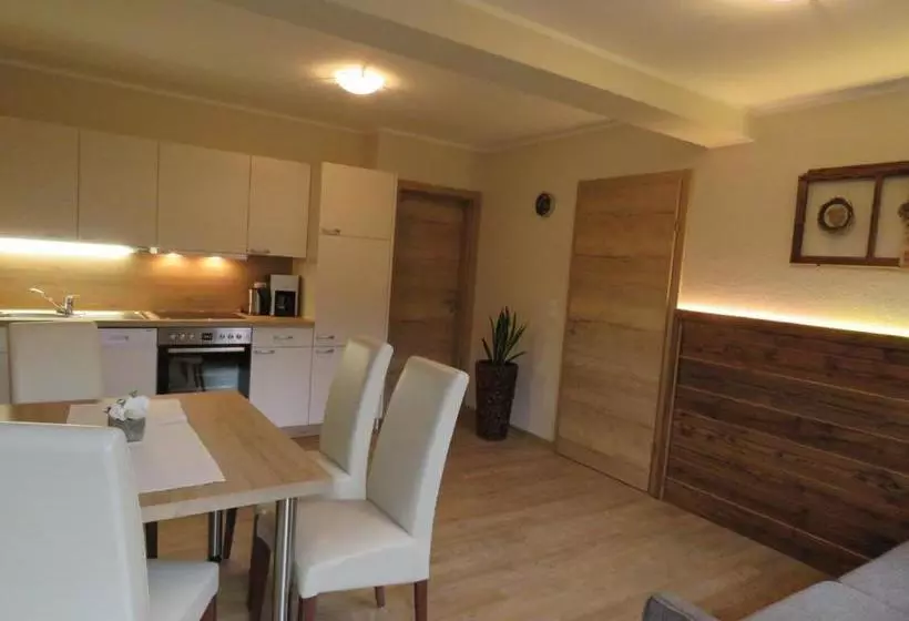 هتل Apartment Pfister