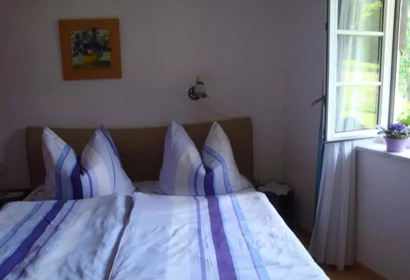 ホテル Apartments Geistlinger