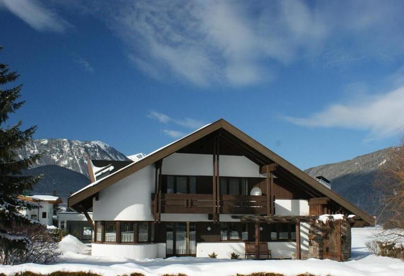 Отель Appartement Aurora