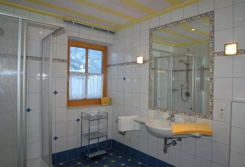 هتل Appartement-haus-gladbach