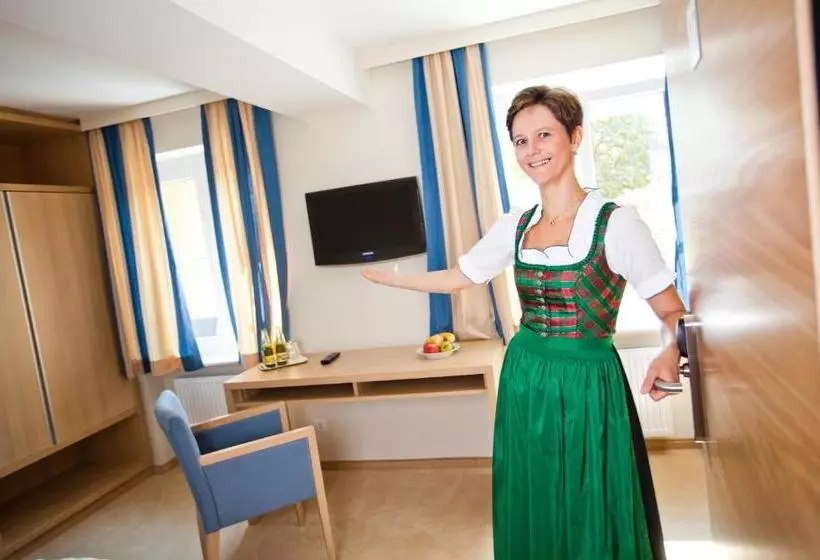 هتل Bauernwirt