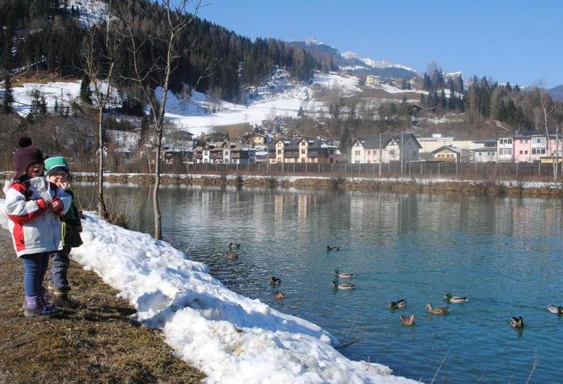 Отель Familien-bauernhof Neumoar