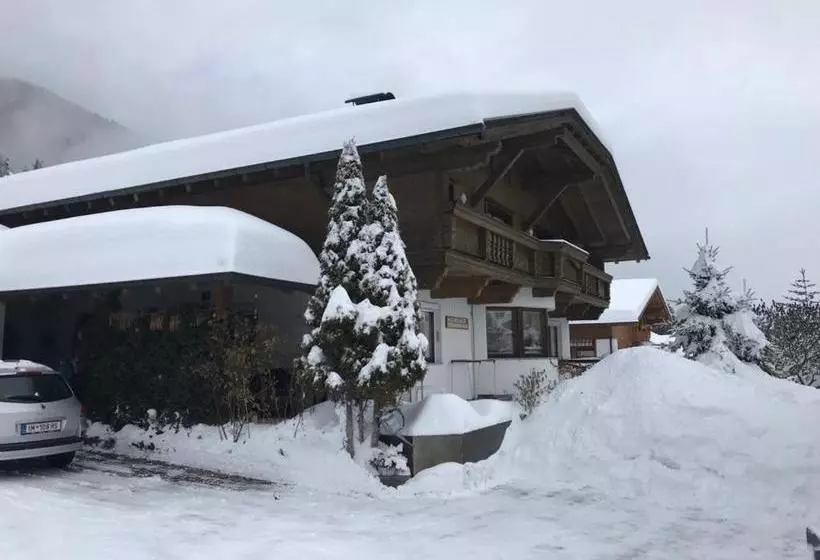 هتل Haus Michaeler