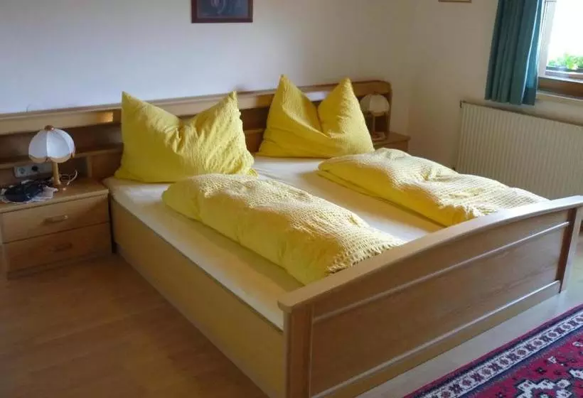 هتل Haus Michaeler