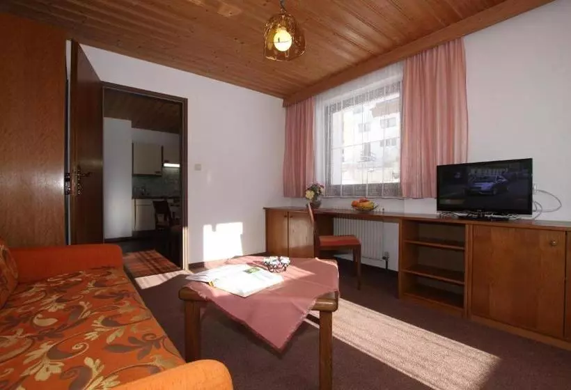 ホテル Haus Salzgeber