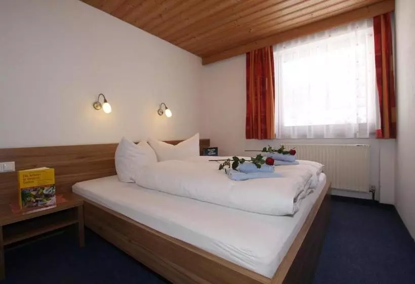 ホテル Haus Salzgeber
