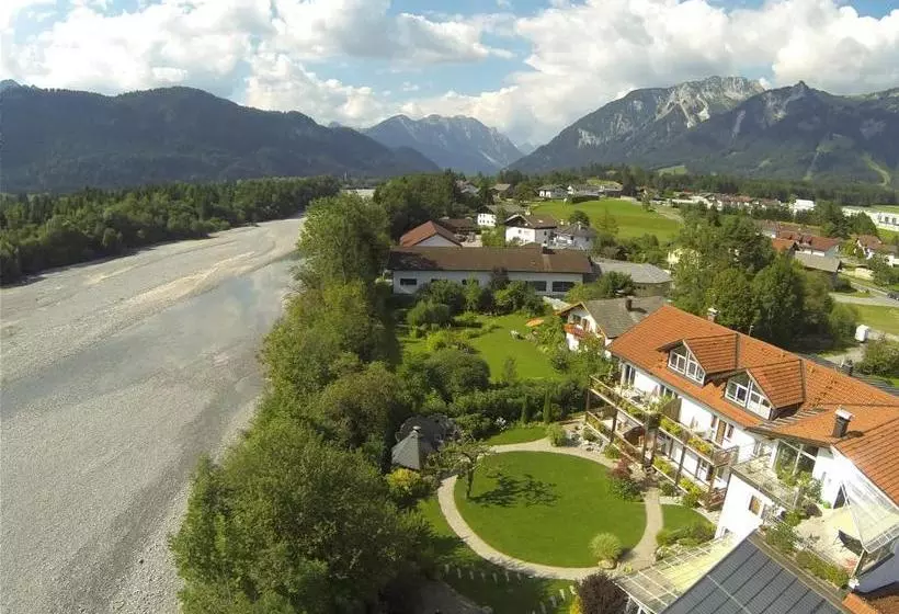 ホテル Pension Beim Krümmling