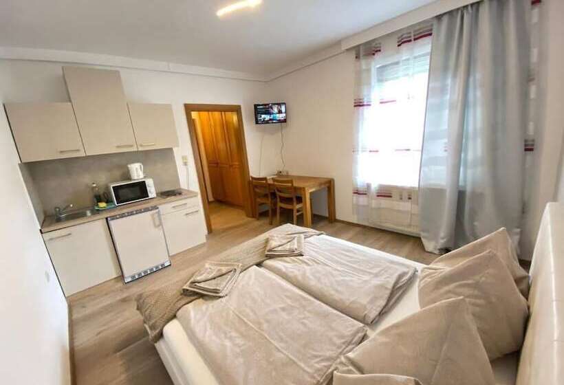 בית מלון כפרי Pension Günther