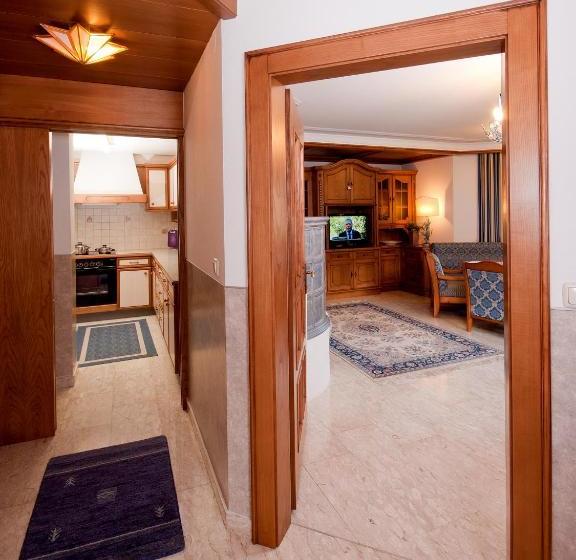 هتل Residence Adlerhorst