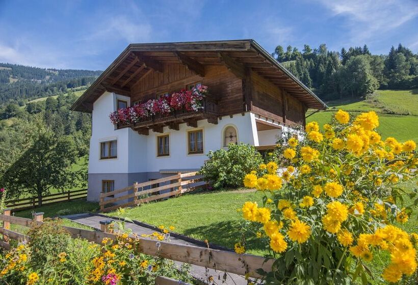 ホテル Tobhartbauer