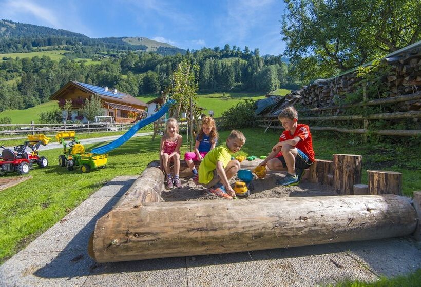 ホテル Tobhartbauer