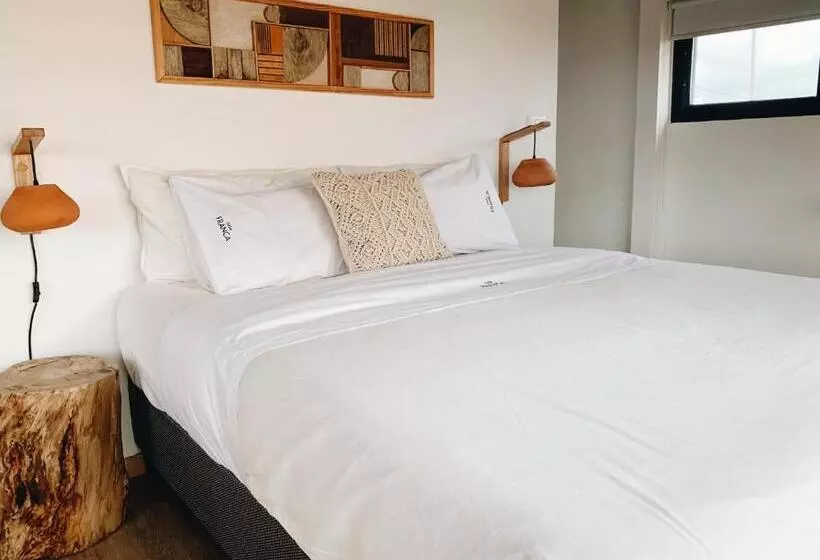 تختخواب و صبحانه Casa Franca