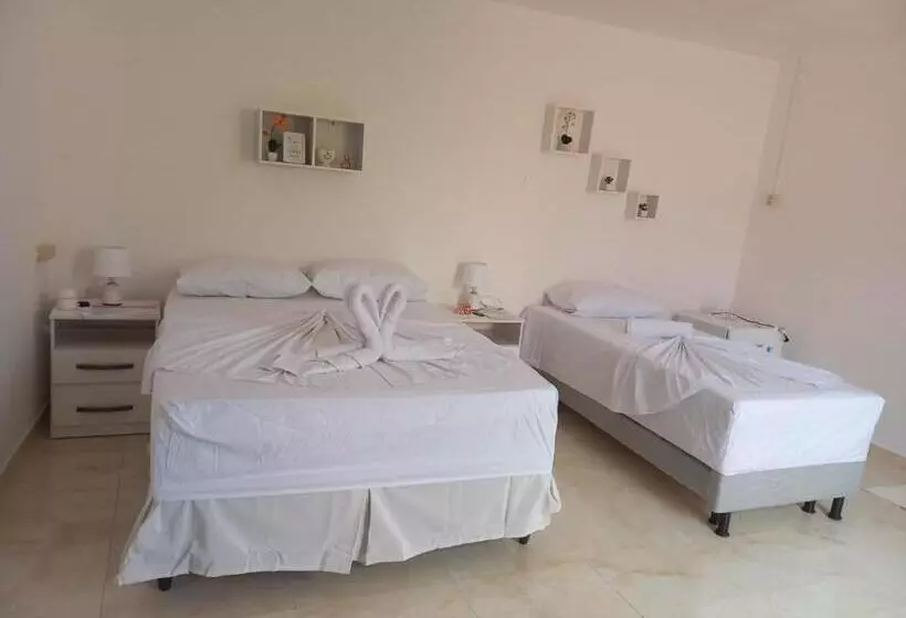 Aamiaismajoitus (B&B) Chalet De L Amour