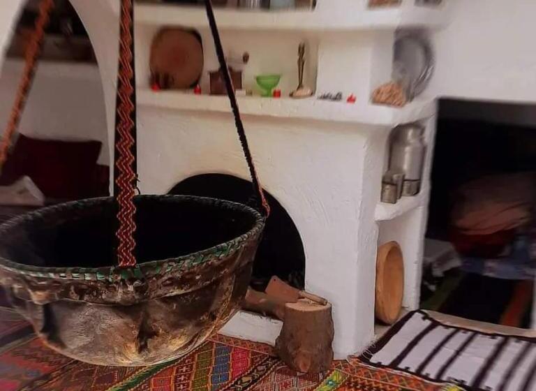 تختخواب و صبحانه Gîte Than Mirth