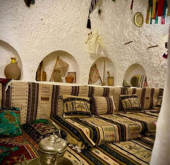 تختخواب و صبحانه Gîte Than Mirth