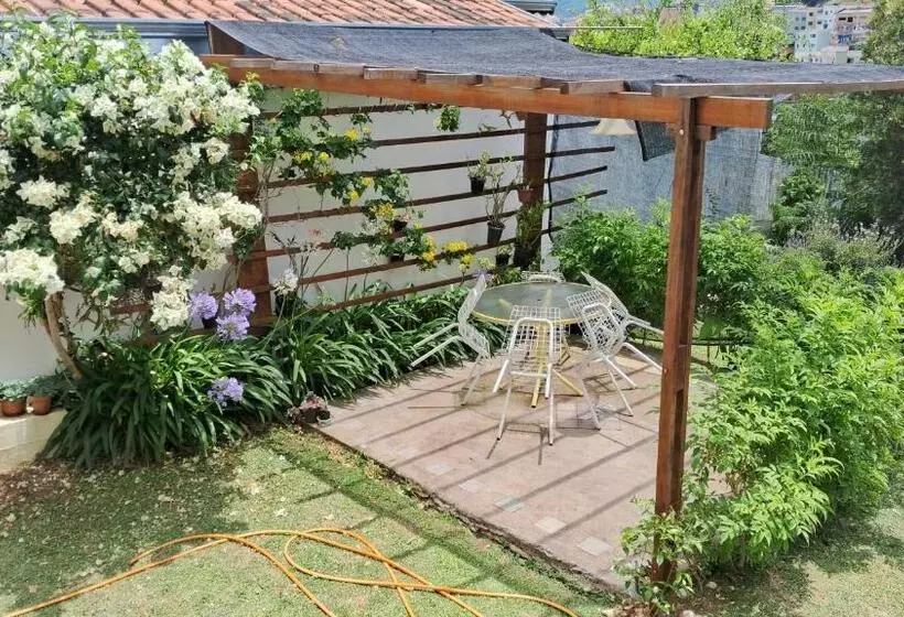 Aamiaismajoitus (B&B) Ipê Amarelo