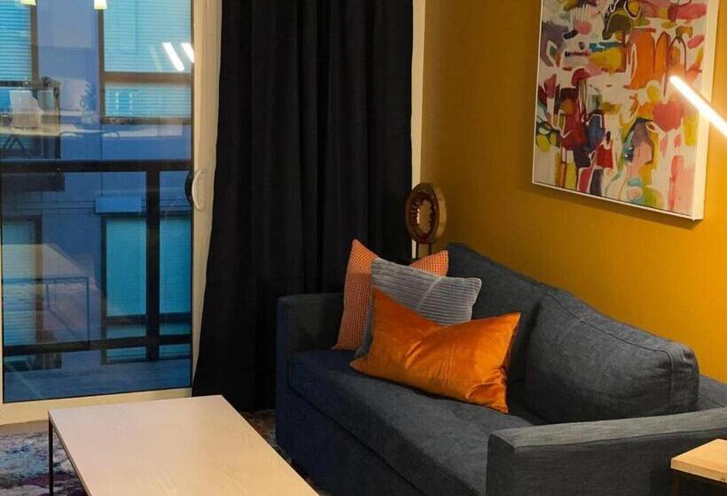 Full Kitchen Youtubetv Smart Locksking Bedtop Fl