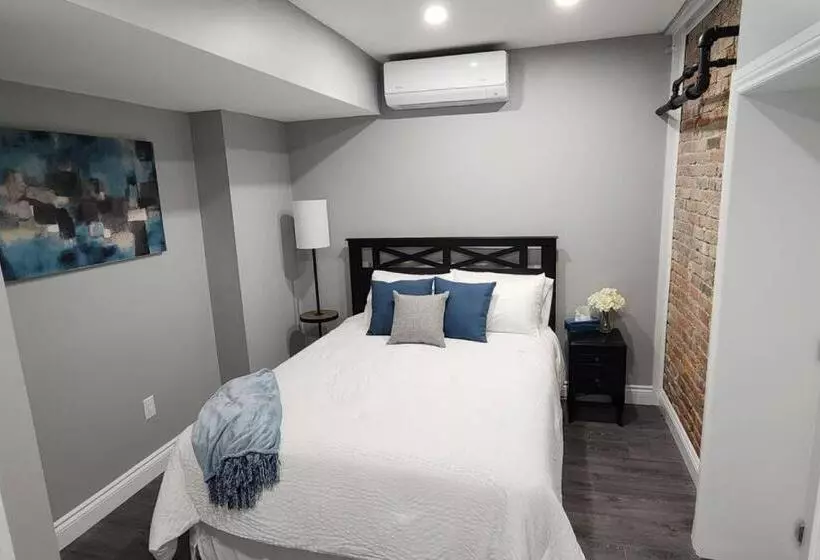 Hotelli 12 Exec 1bd Wifi Ac Workspace