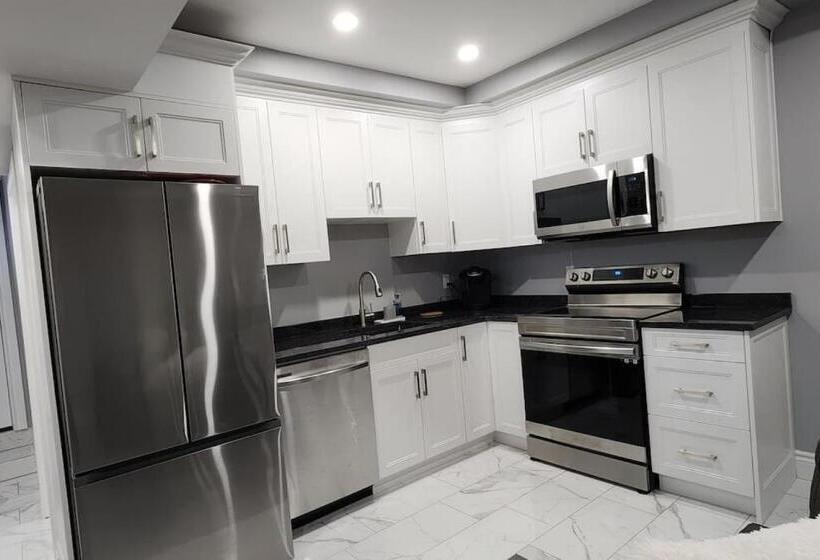 Hotel 12 Exec 1bd Wifi Ac Workspace