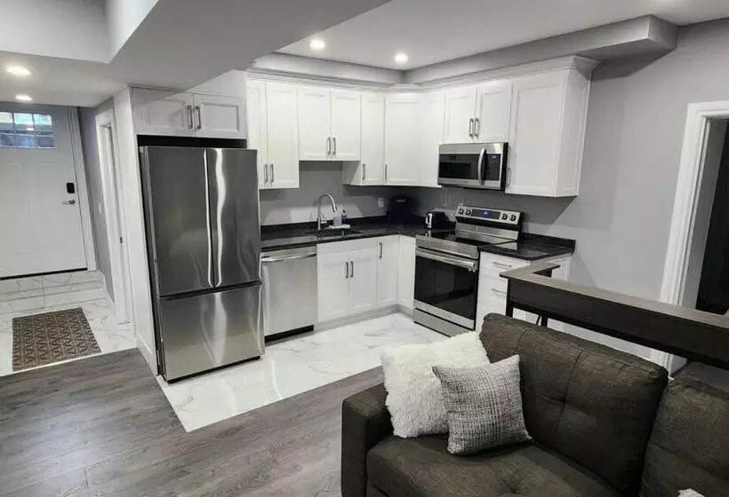 Hotelli 12 Exec 1bd Wifi Ac Workspace