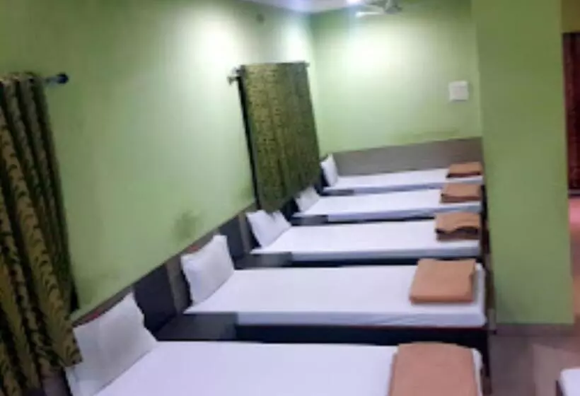 ホテル Balwant Residence Washim