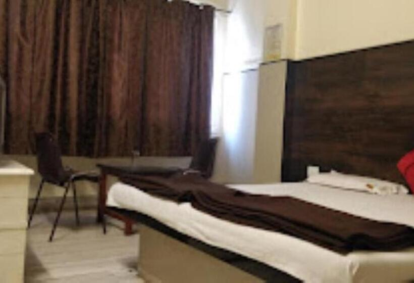 Hotel Basera,nashik