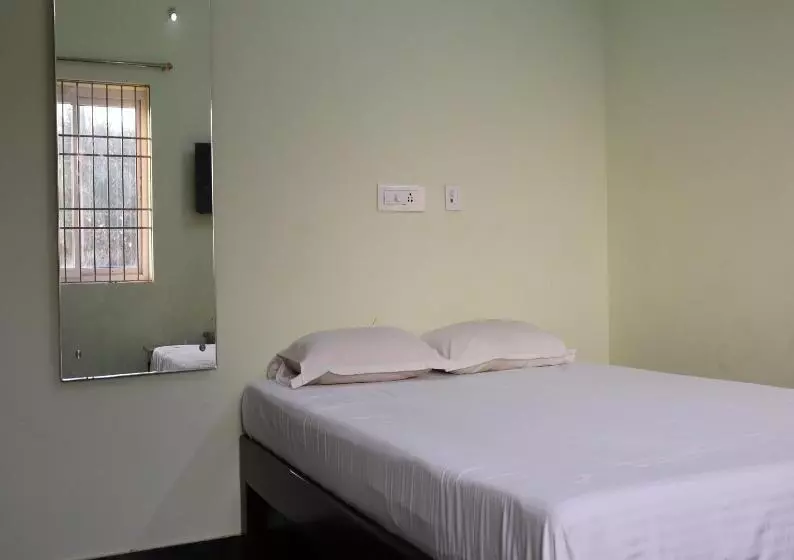 ホテル Cbr Guest House