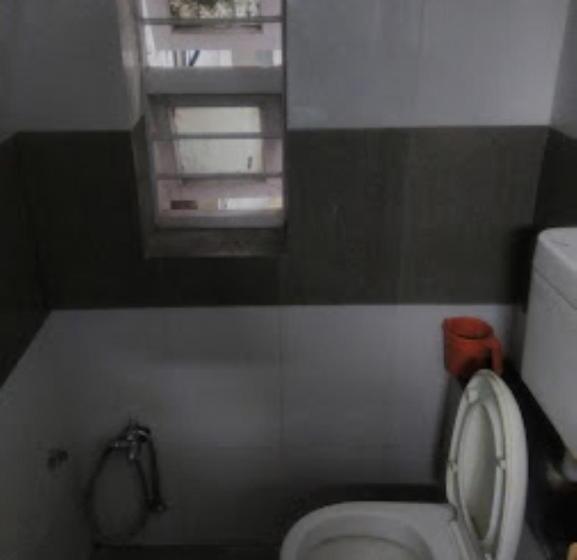 Отель Dwarkamai, Dhule