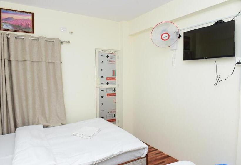 هتل Global Village