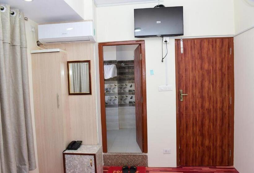 هتل Global Village