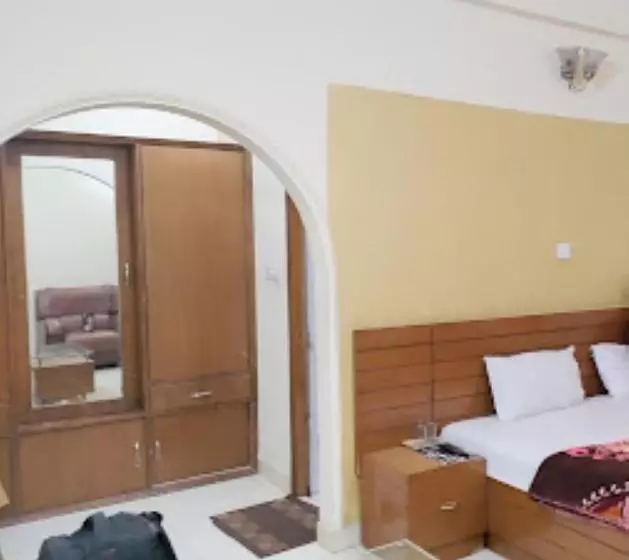ホテル Parmarth Nikunj, Vrindavan