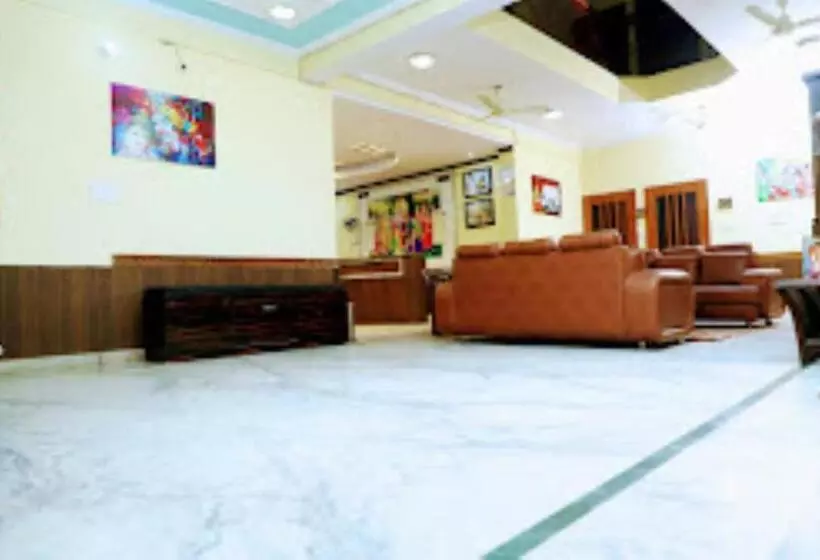 ホテル Parmarth Nikunj, Vrindavan