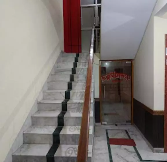 ホテル Parmarth Nikunj, Vrindavan