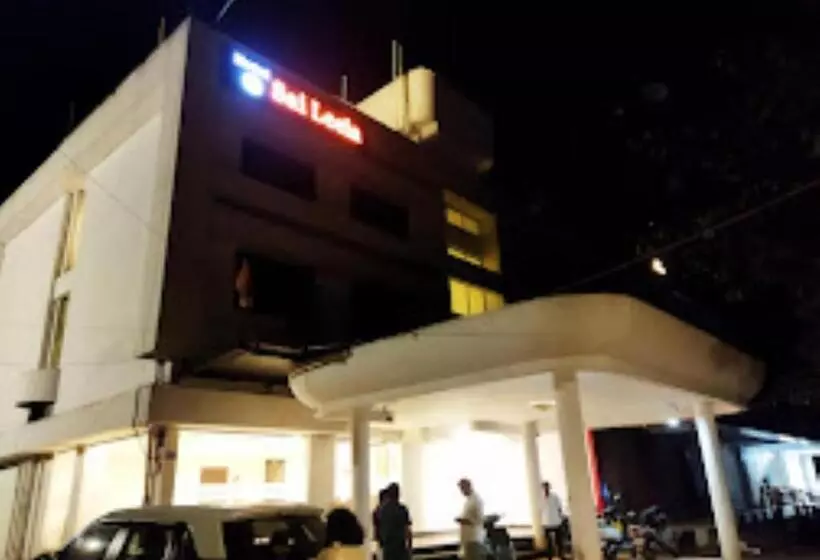 ホテル Saileela Osmanabad