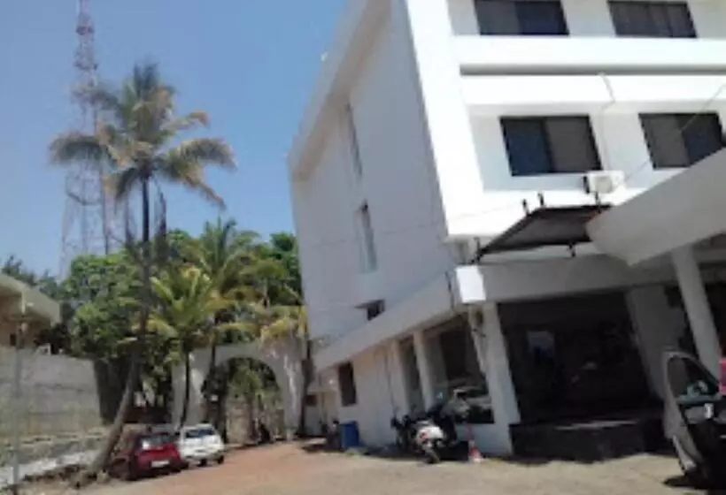 ホテル Saileela Osmanabad