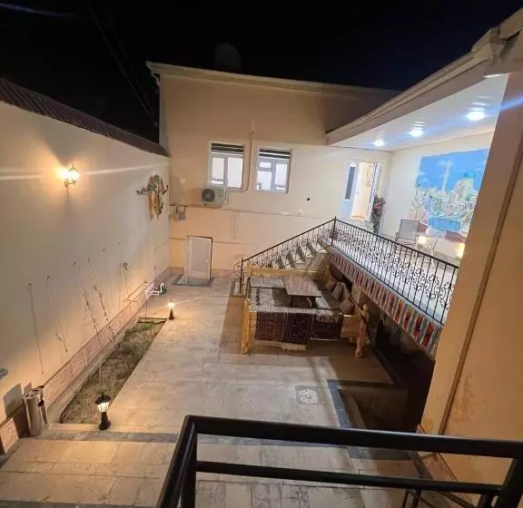ホテル Tapchan Guest House